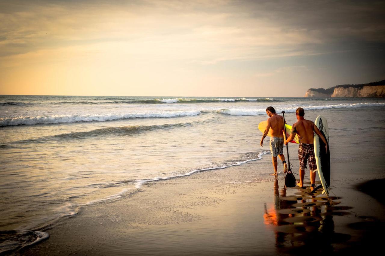 Beach Front Bungalows At The Coconut Canoa Exterior foto